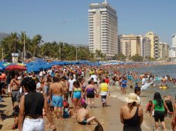 Del 27 al 31 de diciembre se prevé la semana más fuerte de arribo de turistas en los destinos turísticos. ARCHIVO  /
