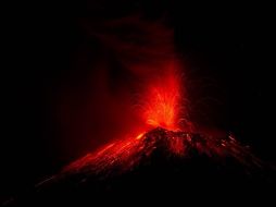 El año 2000 hace erupción el volcán Popocatépetl ''Don Goyo''. ARCHIVO  /