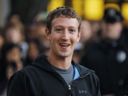 El multimillonario de las redes sociales aseguró habrá más donaciones en áreas de salud y educación. REUTERS  /