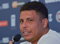 El exfutbolista Ronaldo no desplegará todo su futbol en duelo amistoso a celebrarse en Porto Alegre. AFP  /