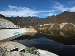 La Yesca, cuya capacidad es de 750 megavatios y tiene la segunda cortina más grande del mundo. ARCHIVO  /