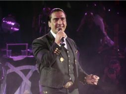 Poco antes de salir del escenario, ''El Potrillo'' desentonó y olvidó letras de canciones. ARCHIVO  /