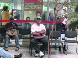 Retribución. El Programa de Pensión para Adultos Mayores sustituirá al anterior ''70 y más''.  /