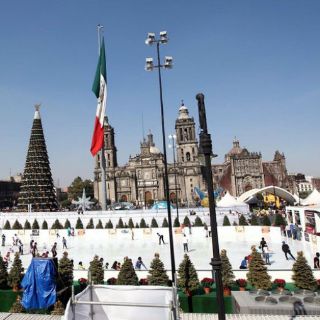 Gobierno capitalino anuncia que pista de hielo cerrará por Navidad