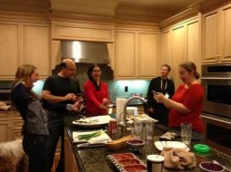 Randi Zuckerberg publicó la foto familiar para los amigos cercanos de su  Facebook. ESPECIAL TWITTER  /