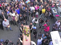 Último adiós. Los agentes de Pihuamo fueron 'levantados' el domingo 23 y al día siguiente fueron hallados sin vida.  /