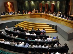 Las negociaciones con los sindicatos serán a principios de 2013. ARCHIVO  /