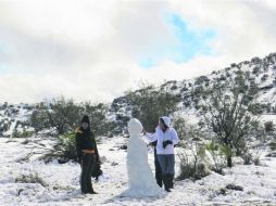 Diversión bajo cero. En Sonora la temperatura más baja se registró en Nogales con menos 4.5 grados. EL UNIVERSAL  /