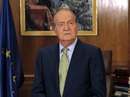 El Rey Juan Carlos de España reaparece en público tras completar el proceso previsto por los médicos. EFE /