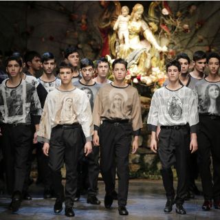 Dolce & Gabanna presentan colección de pura devoción religiosa