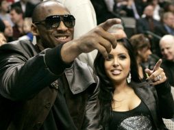 Los Bryants tienen dos hijas, Natalia y Gianna. AFP /