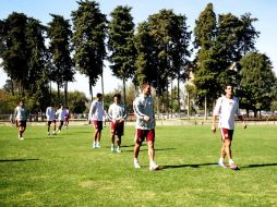 Los jugadores de Estudiantes durante el entrenamiento de este día en el 3 de marzo. ESPECIAL /