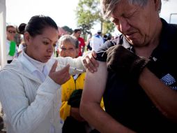 La meta de vacunación del instituto es aplicar 768 mil 967 dosis, y hasta el momento se ha puesto el 60%. ARCHIVO /