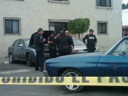 Al lugar arribaron policías municipales y paramédicos de la Cruz Roja y Verde.  /