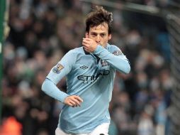 David Silva y su doblete acercan al City a la punta del campeonato. EFE /