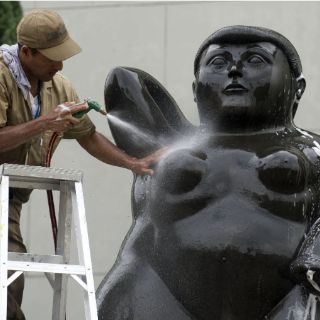 Embellecen 23 esculturas de Botero