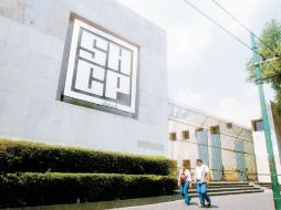 El nivel mínimo histórico del riesgo país de México es de 71 puntos en 2007. ARCHIVO /