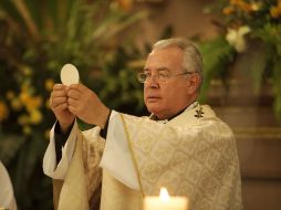 El cardenal de Guadalajara Francisco Robles Ortega llamó a los feligreses a cuestionarse ''¿quién es Jesucristo para mí?''. ARCHIVO /