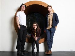 Jeremiah Fraites, Neyla Pekarek y Wesley Schultz integran el grupo The Lumineers, postulados a dos premios Grammy. AP /