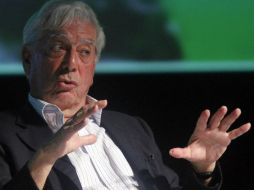 El Nobel hispano-peruano señala que llegó al colegio militar ''en parte por culpa de la literatura''. AFP /