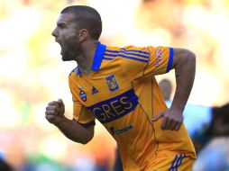 Emanuel Villa sigue anotando para Tigres y ya llegó a cinco tantos en el torneo. MEXSPORT /