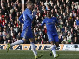 Torres se encarga de anotar el gol que impide la humillación del equipo londinense. REUTERS /