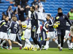 Aún se desconoce quién será el portero titular en el partido ante el Barcelona. AFP /