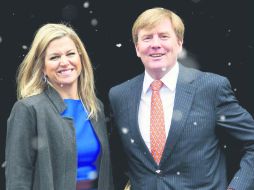 Felices. Máxima y el príncipe Guillermo Alejandro, próximos monarcas. EFE /