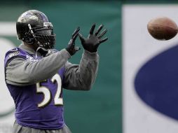 Lewis es el foco de atención previo al juego del domingo ante los 49ers de San Francisco. AP /