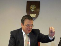 ''El PRD debe mantenerse congruente con su electorado'', afirma Marcelo Ebrard. ARCHIVO /