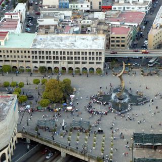 Plaza Tapatía, 31 años después, sigue semivacía