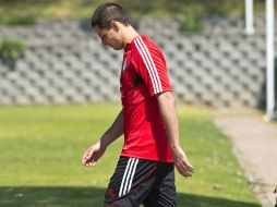 Javier Hernández deja el entrenamiento del equipo mexicano este martes. MEXSPORT /