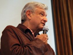 El ex candidato presidencial enviará una notificación a embajadas y empresas extranjeras para indicarles que Pemex no se privatizará. ARCHIVO /