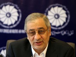 Tahmasb Mazaheri no declara el cheque porque sólo piden declarar efectivo. AFP /