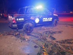 Además de la mujer atropellada, la patrulla G-4078 se impactó contra dos automóviles y una casa. EL INFORMADOR /