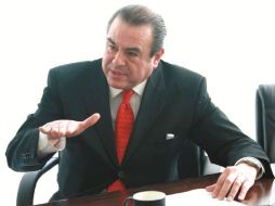 Carlos Cárdenas, presidente del IMCP, señala la necesidad de una estructura tributaria competitiva para atraer inversión extranjera. ARCHIVO /