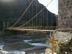 Con el proyecto de la Presa de Arcediano, el INAH autorizó la demolición del puente de la segunda mitad del siglo XX. ARCHIVO /