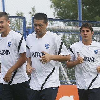 Riquelme vuelve a entrenar con Boca
