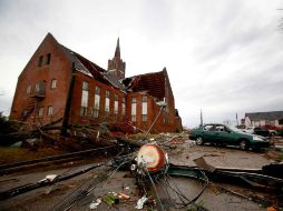 Entre los edificios dañados se encuentra la Iglesia Presbiteriana de Westminster. AFP /