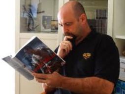 Sisí lleva años alimentando la imaginación de sus fanáticos con sus novelas. ESPECIAL /