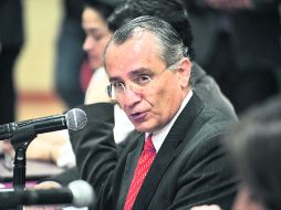 Congreso del estado. Víctor Manuel González Romero comparece ante diputados locales como parte de la glosa. EL INFORMADOR /