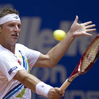 Nalbandian y Capdeville avanzan a octavos