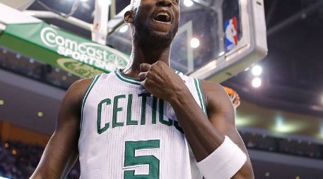 Kevin Garnett aporta 12 puntos. AFP /