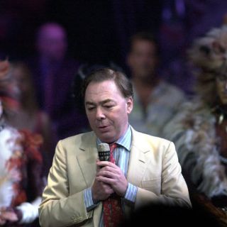 Andrew Lloyd Webber dona 232 mil dólares a un teatro itinerante