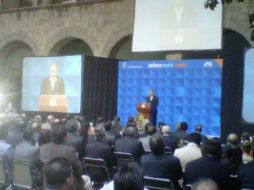Representantes del sector empresarial estuvieron presentes durante el discurso de despedida del aún gobernador.  /