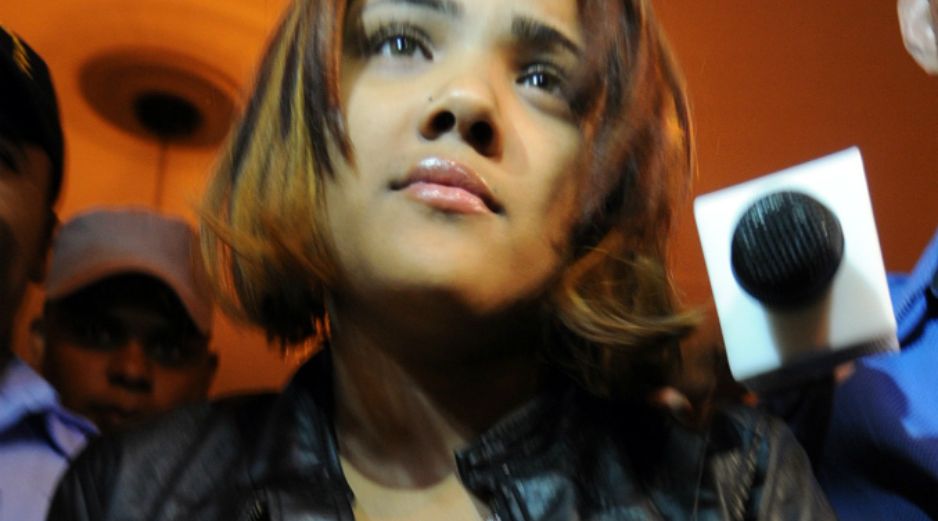 Martha Heredia fue presentada al Tribunal de Atención Permanente para que se le conocieran medidas de coerción. AP /