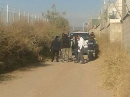 Personal del IJCF trasladaron el cuerpo a sus instalaciones para determinar las causas de la muerte.  /