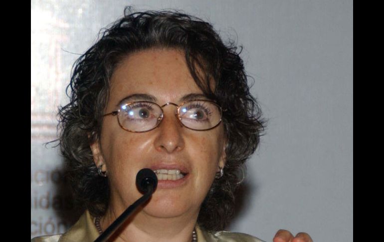 Bárbara Jacobs reune a 22 autores en su libro; Chaplin, Monterroso y van Gogh, sobresalen. ARCHIVO /