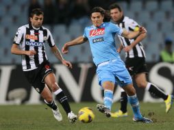 El Napoli se mantiene en el segundo puesto de la Liga de Italia alejado del Juventus por 6 unidades. AP /