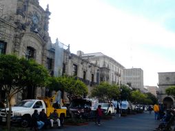 Los manifestantes se encuentran en los alrededores de Palacio de Gobierno.  /